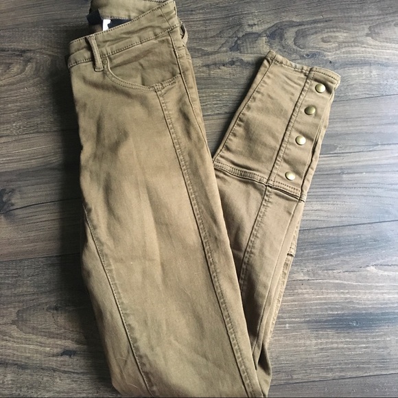 H&M Denim - H&M brownish green snap bottom skinny jeans 🍁
